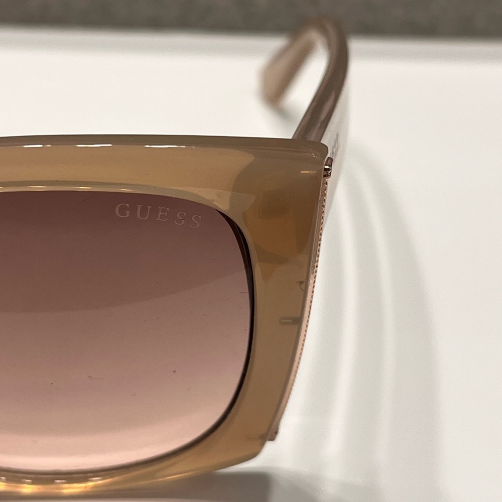 Guess Beige Cat-Eye Sunglasses with Pink Gradient Lenses - Picture 5 of 8